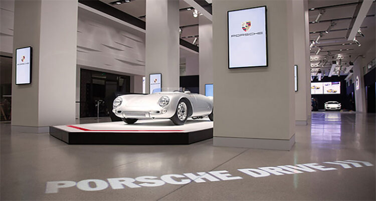 wtd_news_digital_signage_WTD_Porsche_event_rome_2019_1