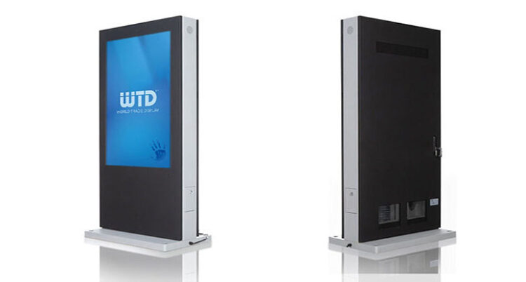 wtd_monitor_touch_outdoor_wallmount_frau_series_widerange-2-680x414